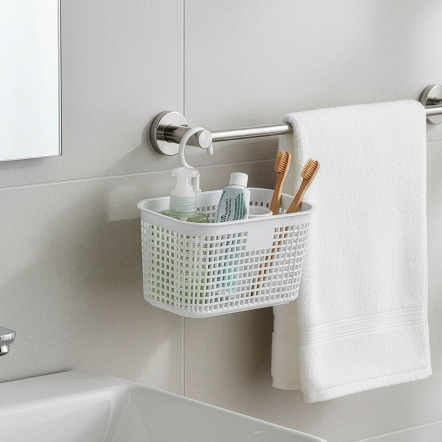 QDEES BASKET W/HOOK (592)