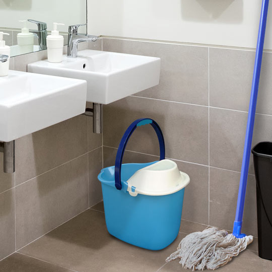 MOTON MOPPING PAIL W/WHEELS (7005)